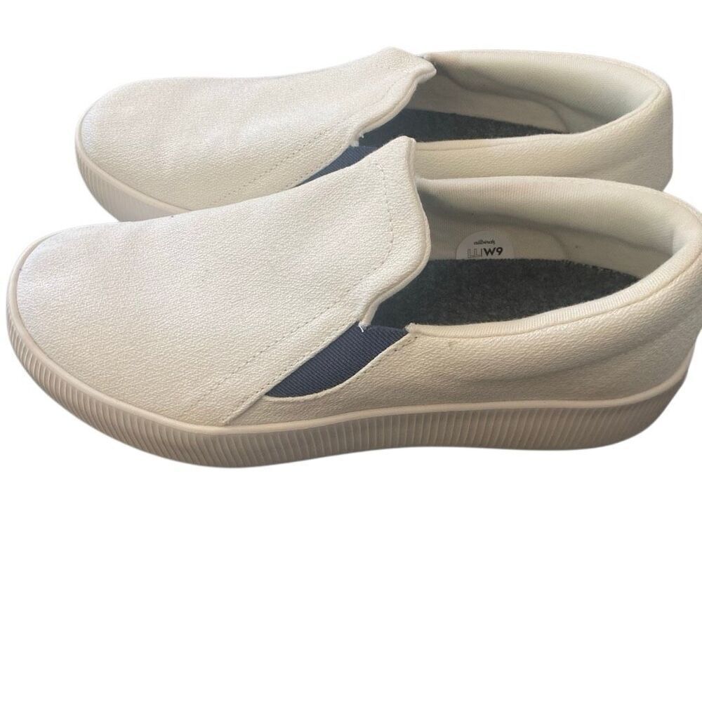 AllBirds women’s size 9 lounger lifts flats white